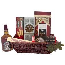 Panier-cadeau Chocolat et Chivas Regal