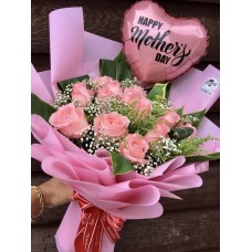 Bouquet de 12 roses roses avec un ballon