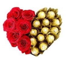 6 roses rouges et 16 pièces de Ferrero Rocher en forme de coeur Arrangement
