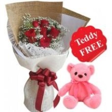 Roses rouges avec ours en peluche gratuit