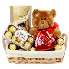Panier de chocolats Lindt, ours en peluche et 16 Ferrero Rocher