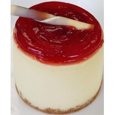 Gâteau au fromage et aux fraises en cylindre de 2,5 pouces