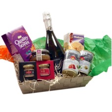 Panier apéritif avec Prosecco et bonbons