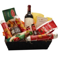 Panier cadeau belge avec un grand vin français