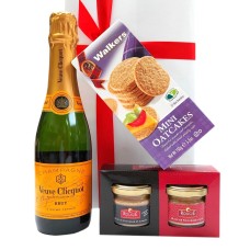 Petite Bouteille De Veuve Clicquot Au Foie Gras