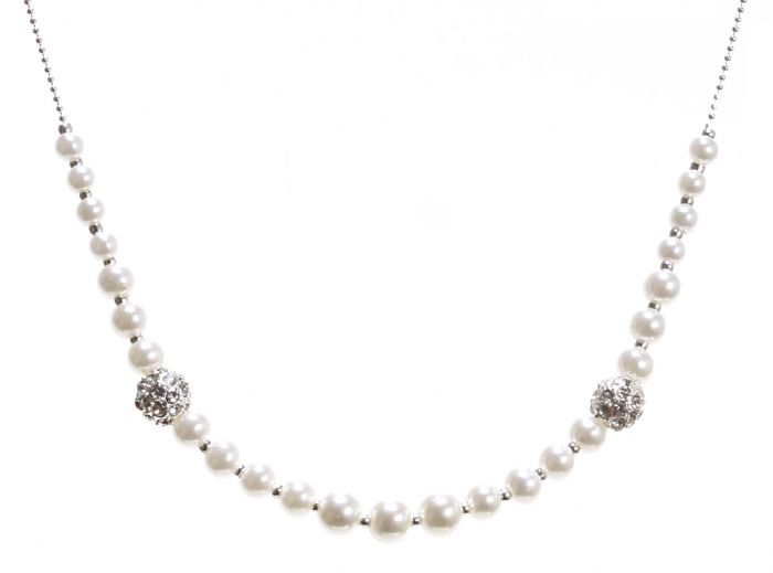 Boule de feu et collier de perles