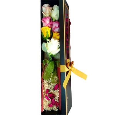 Boîte noire de roses