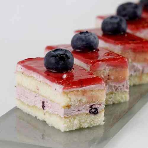 Gâteau au chocolat blanc aux bleuets (pqt 2 en 6)