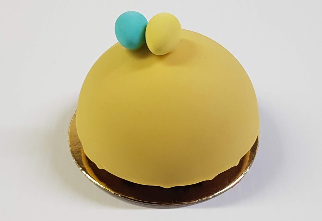 Mousse De Mangue Demi Sphère