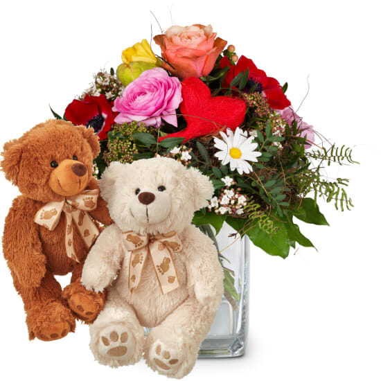 True love with two teddy bears (Minimum)